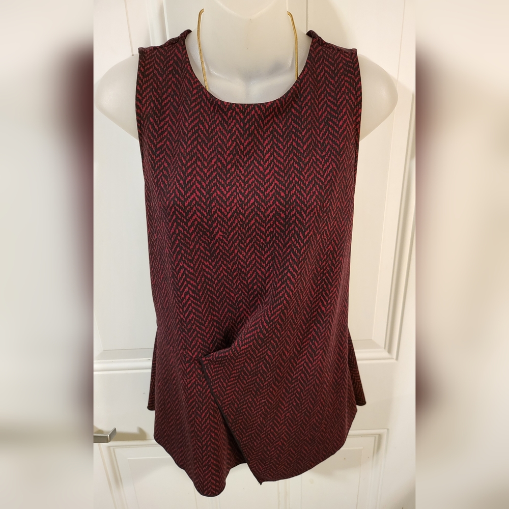Worthington Burgandy & Black Sleeveless Top~Back Zipper Stitched Wrap Style sz L